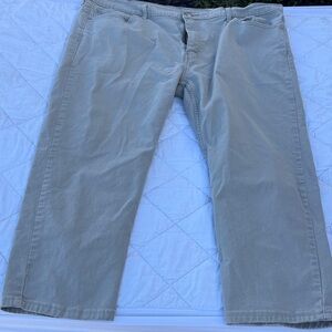 Men's levi’s size 44 x 30